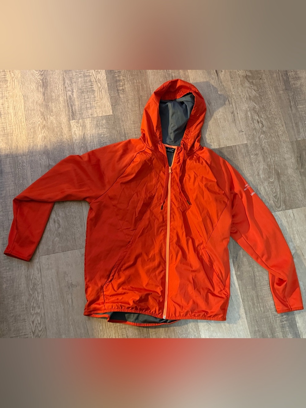Men's Under Armour Orange Hooded Windbreaker Jacket Size XLarge